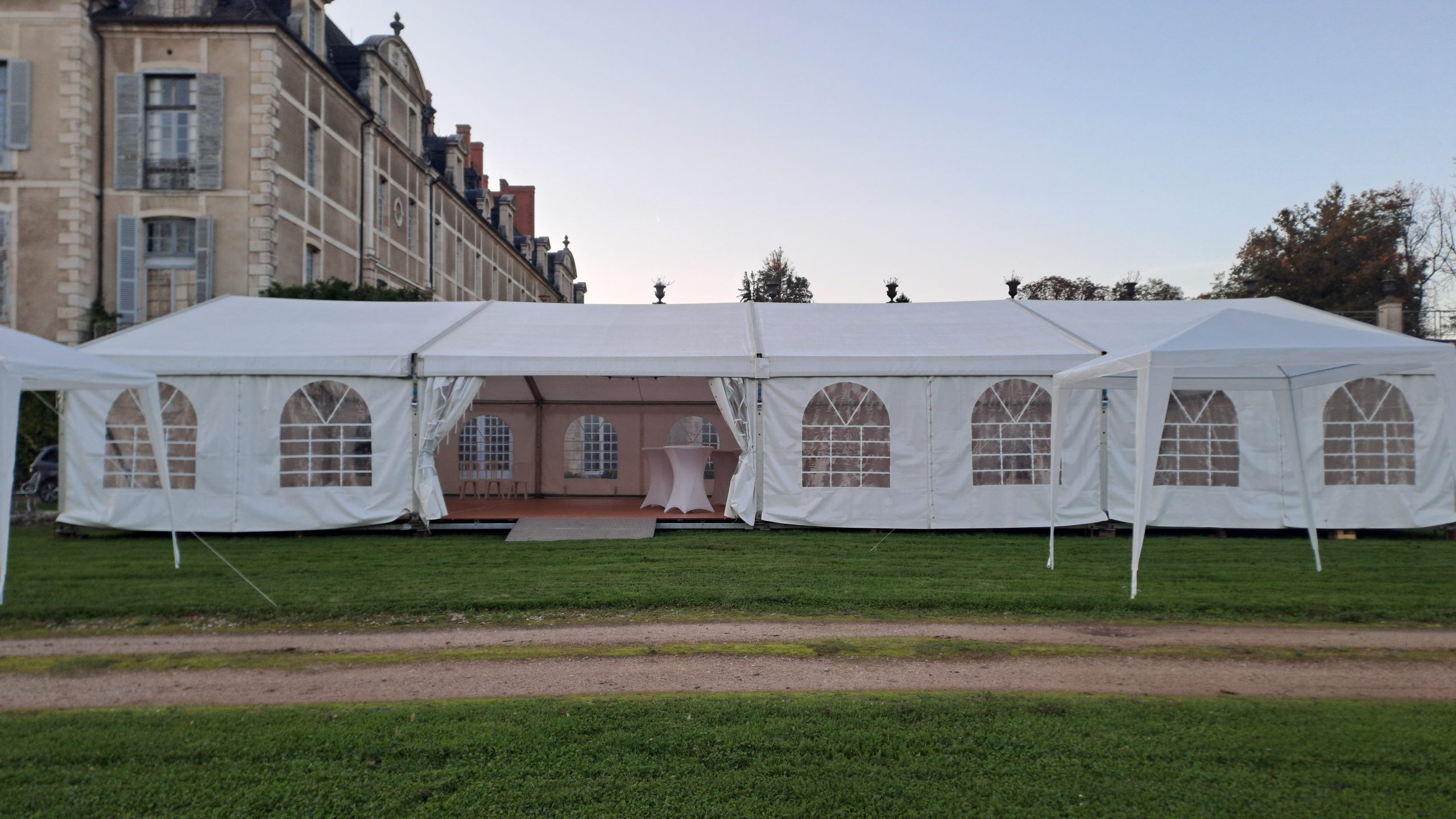 location : Chapiteau traditionnel