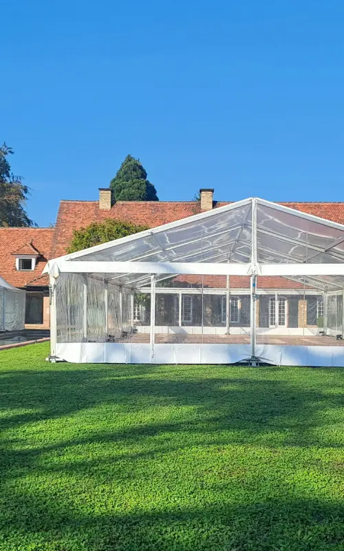 location : Chapiteau traditionnel