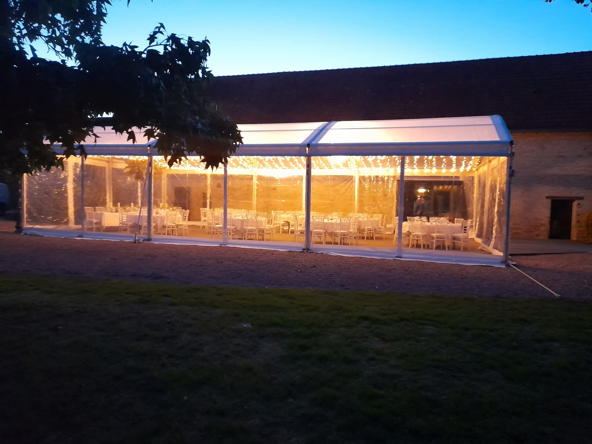 location : Tente arquée