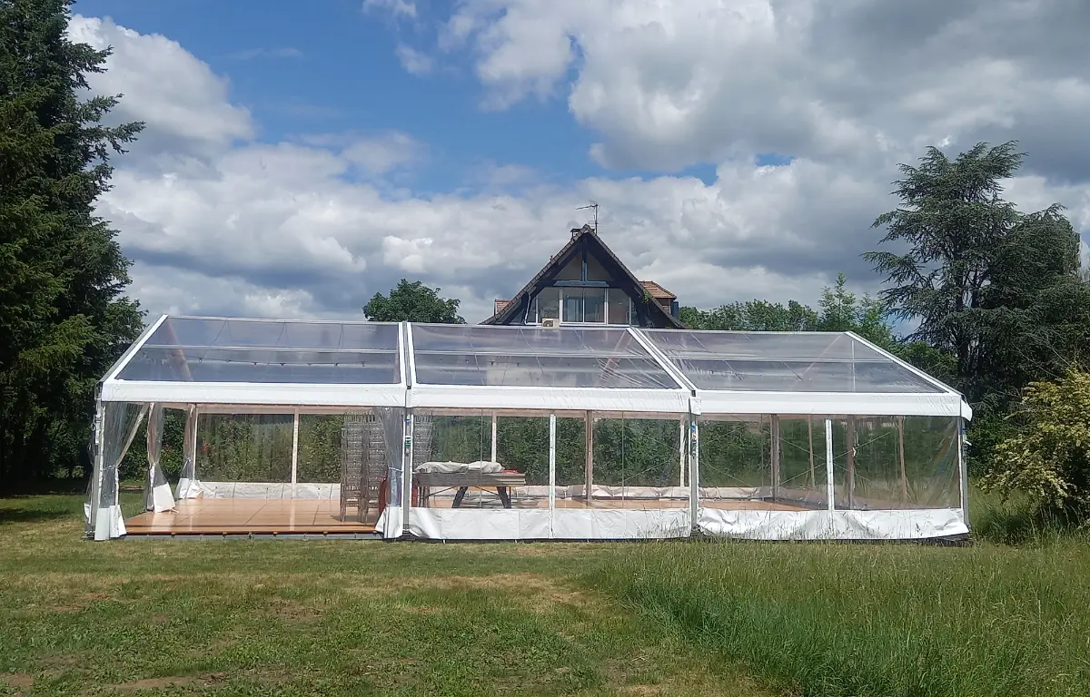 location : Chapiteau traditionnel