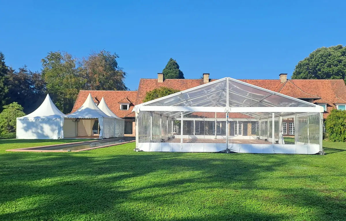 location : Chapiteau traditionnel