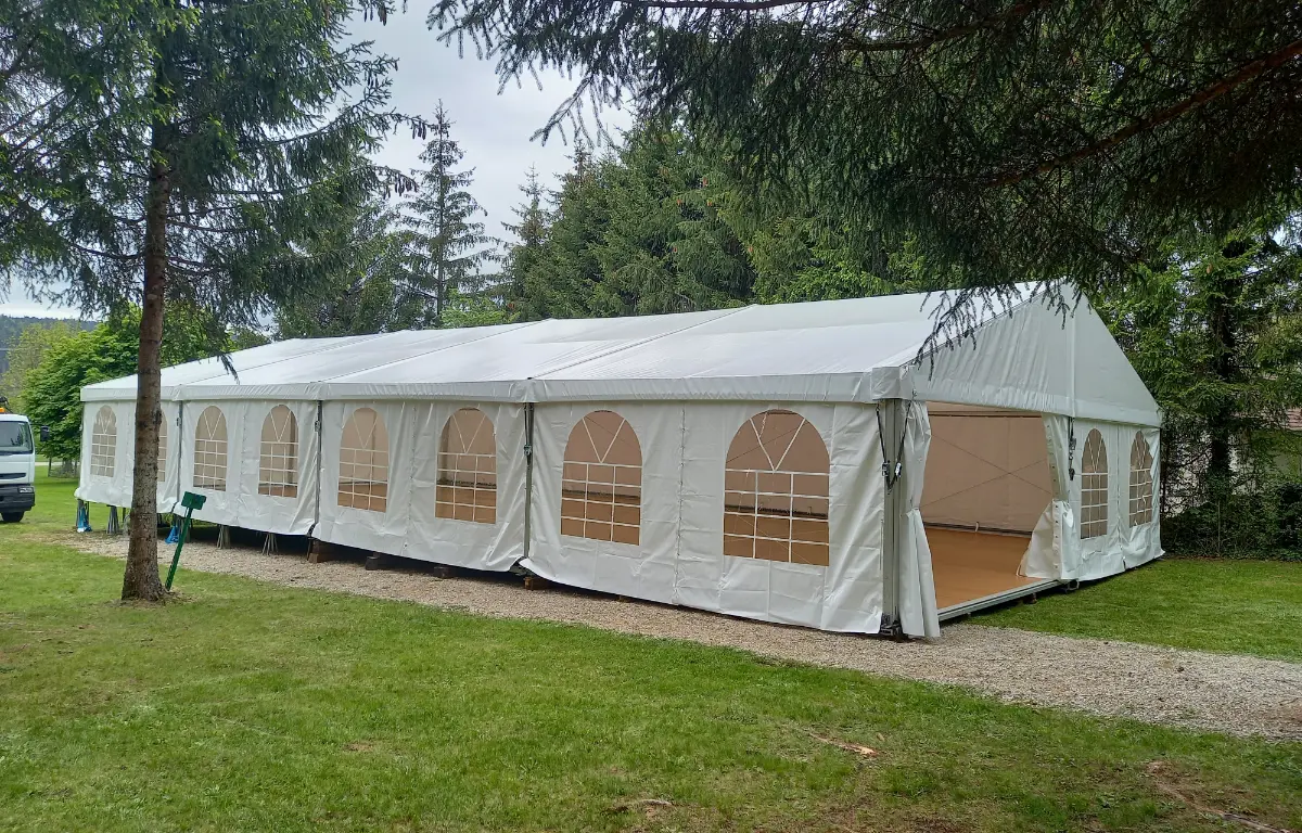 location : Chapiteau traditionnel