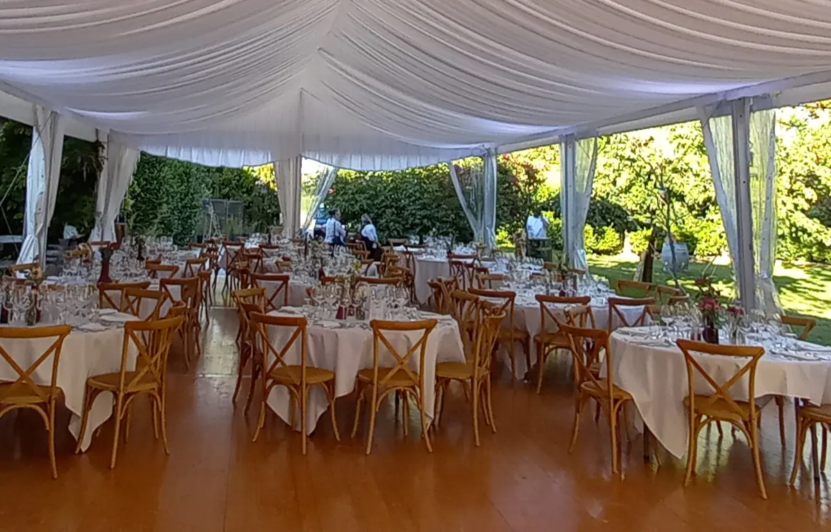 location : Tente arquée