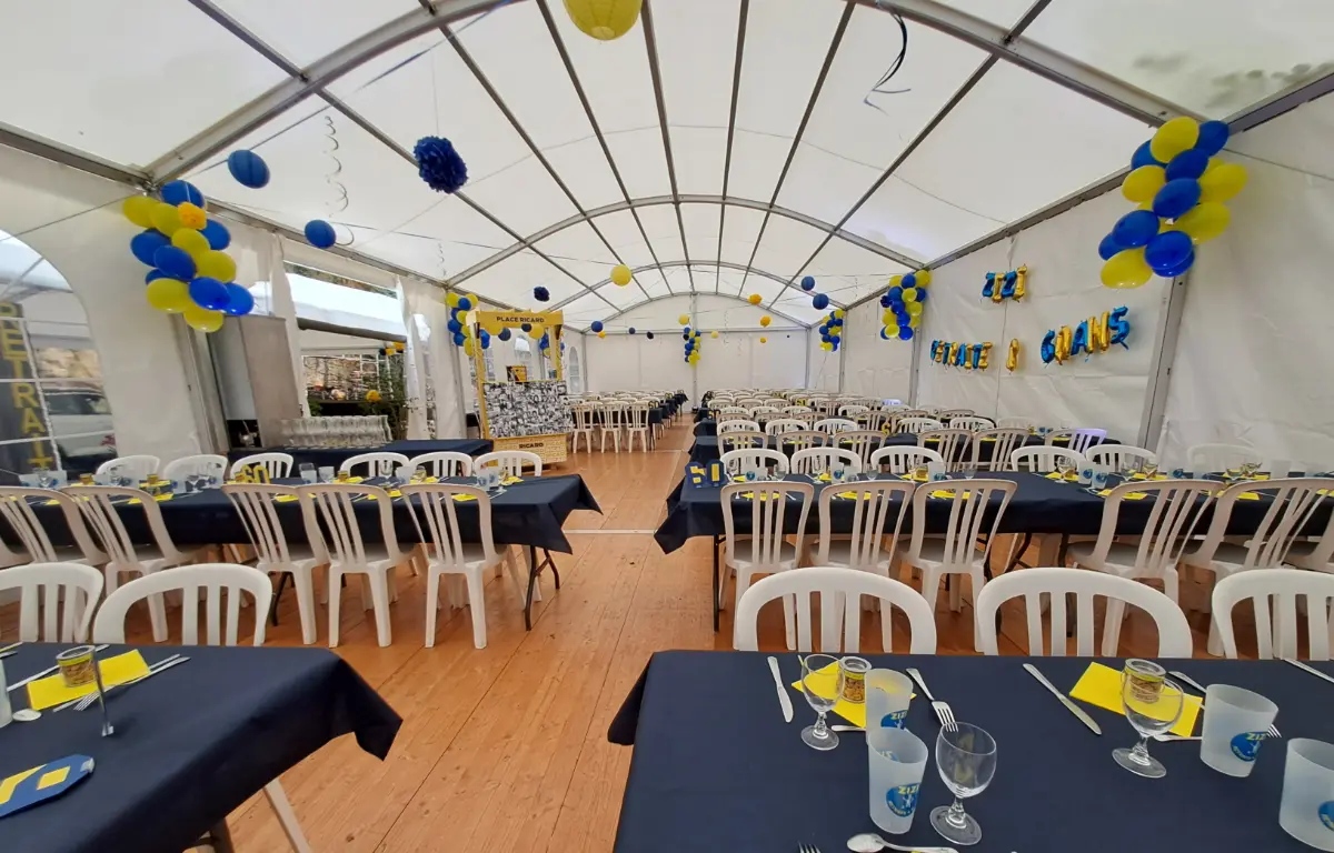 location : Tente arquée