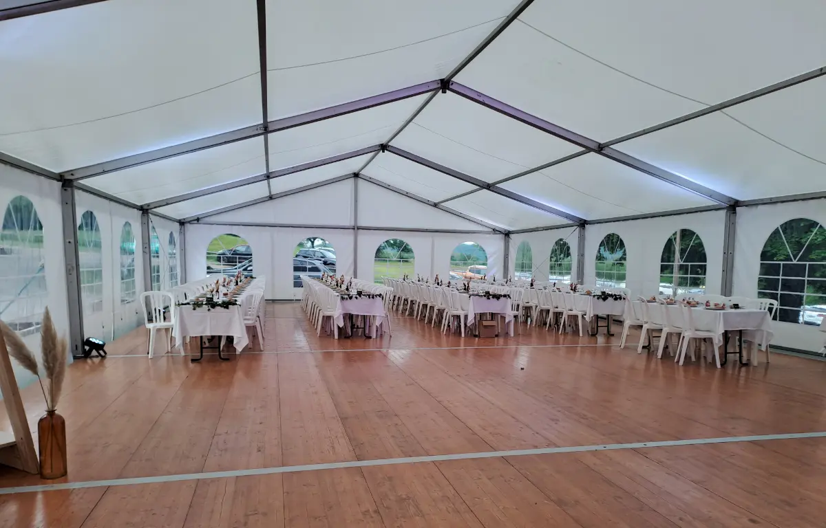 location : Chapiteau traditionnel