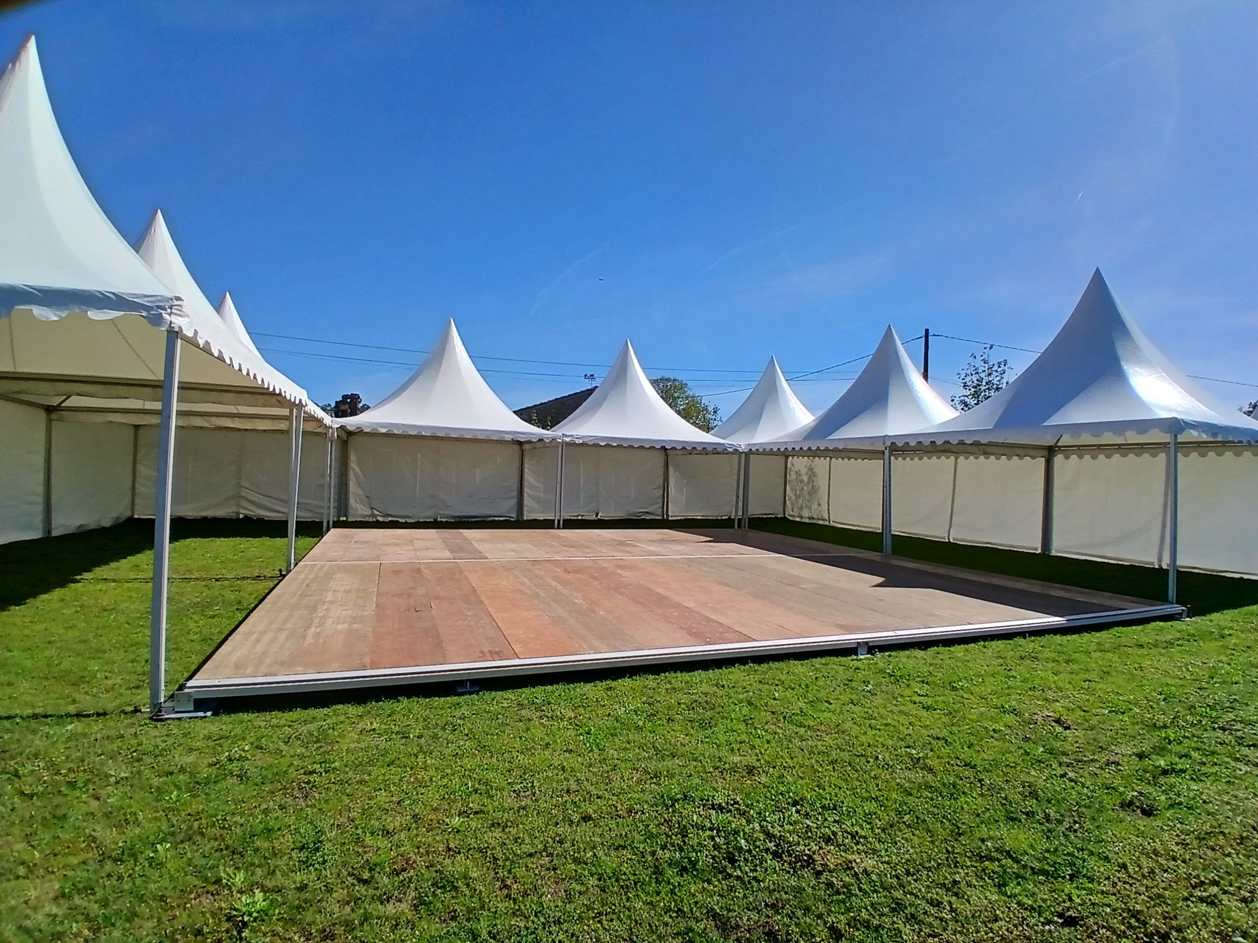 location : Tente garden – barnum